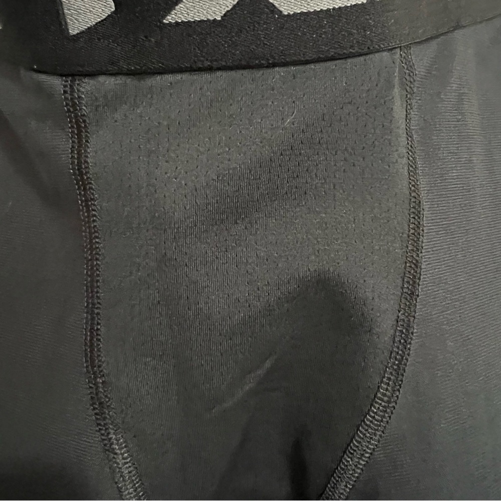 Under Armour Black Compression Base Layer Work Ou… - image 8